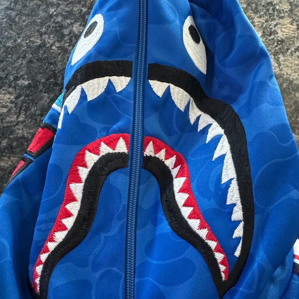 A‎ Bathing Ape Tan Hoodie - Picture 10 of 15